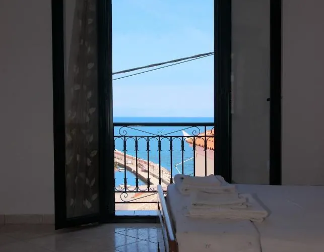 Apartment Mahis 1 Koróni